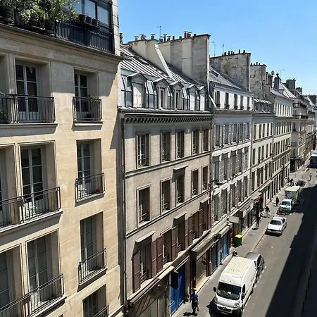 Cosy Near Opera Paris